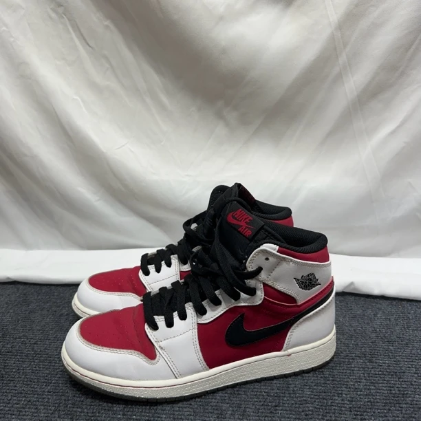 【球鞋】aj1白红/39码