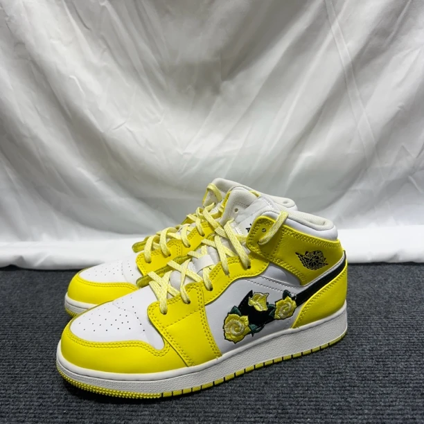 【球鞋】aj1黄色玫瑰板鞋/38码/