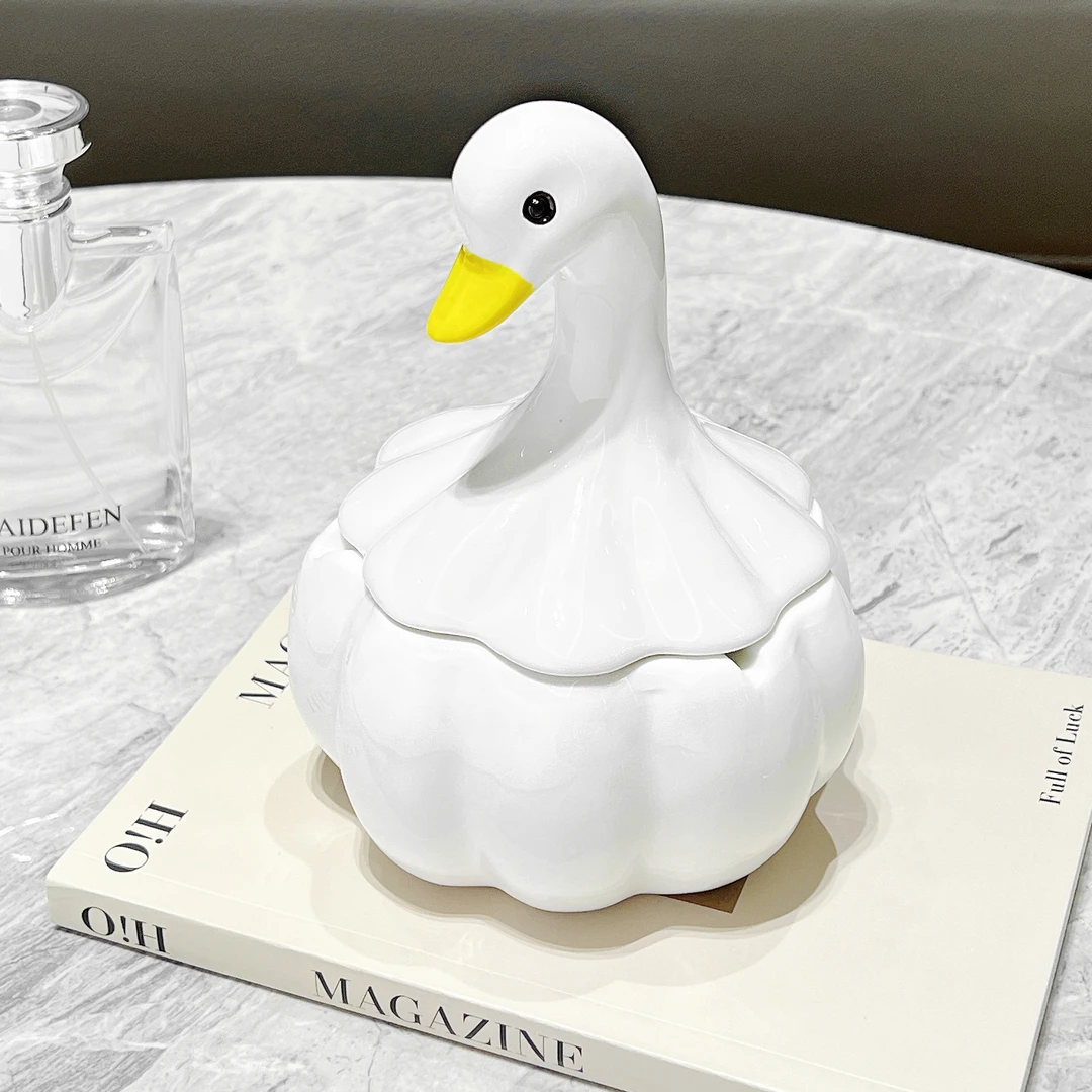 创意蒜头鸭烟灰缸陶瓷带盖防飞灰家用办公室茶桌客厅可爱大号烟缸