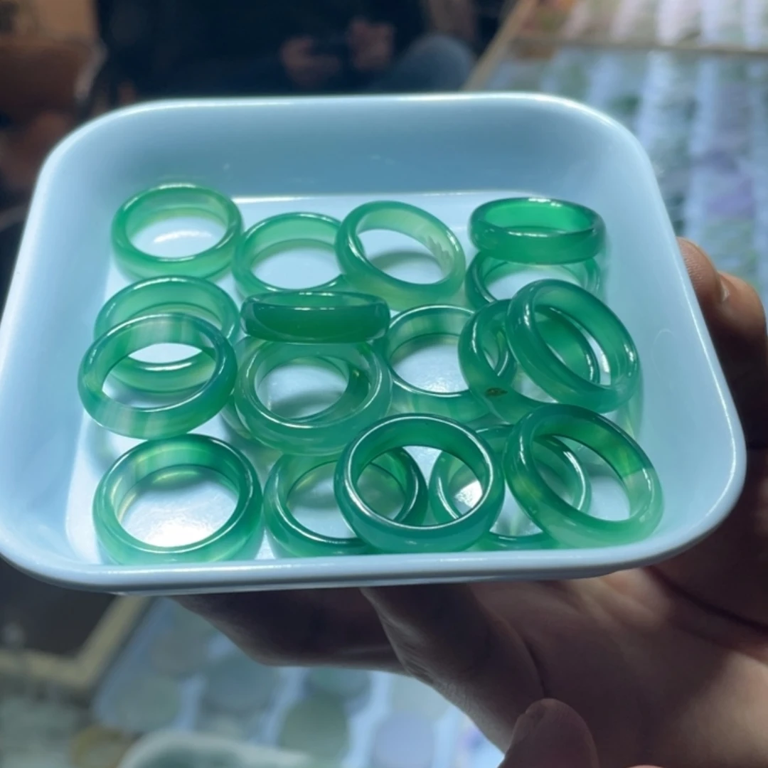 【闪购商品】石英质玉戒指合金多样性一件裸发