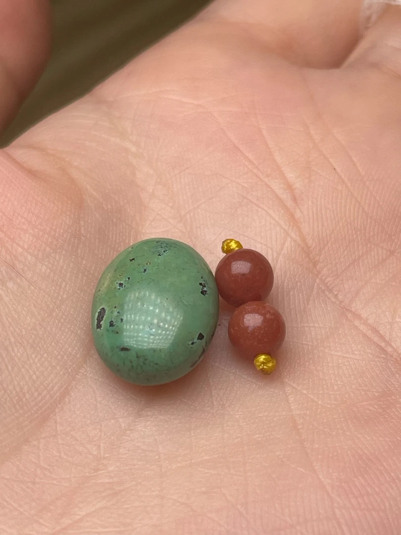 原矿南红尺寸16.2×12×7.4重2.4克