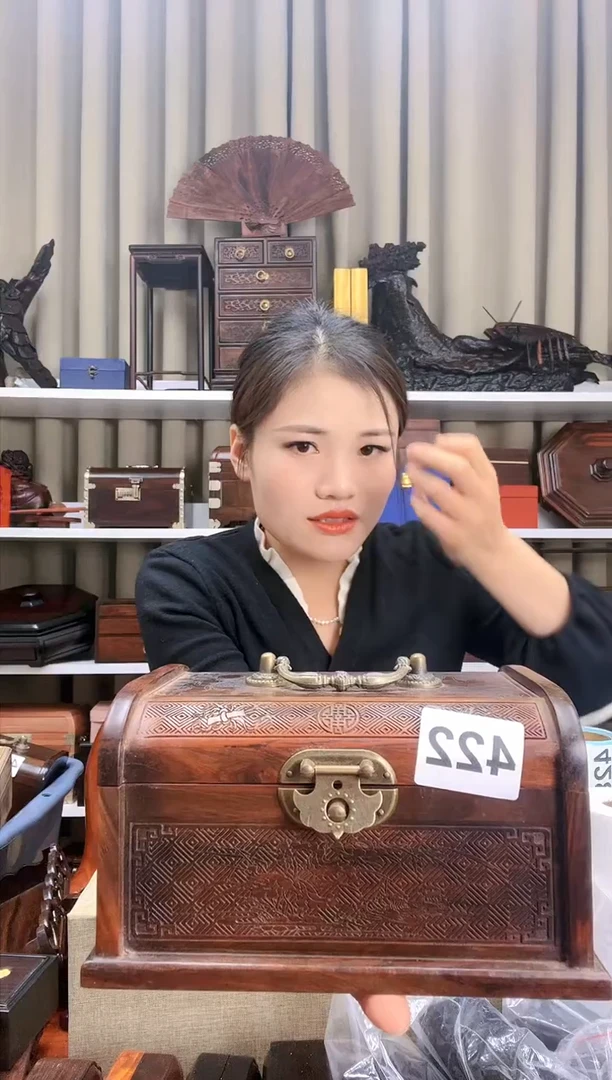 【闪购商品】木根雕DHSZ 422