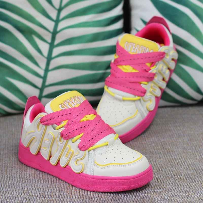 008韩板潮流面包鞋款平底女式滑板鞋字母爆款休闲鞋女款