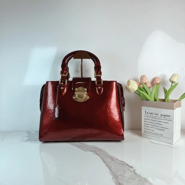 95新 LouisVuitton/路易威登 时尚酒红色手提包