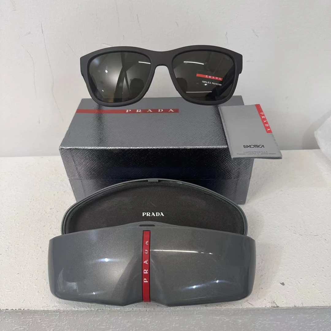 全新未使用 Prada/普拉达 优购奢品/普拉达墨镜