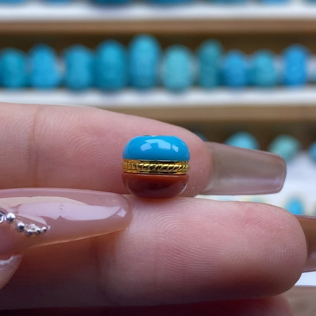 绿松石颈饰18K金镶嵌