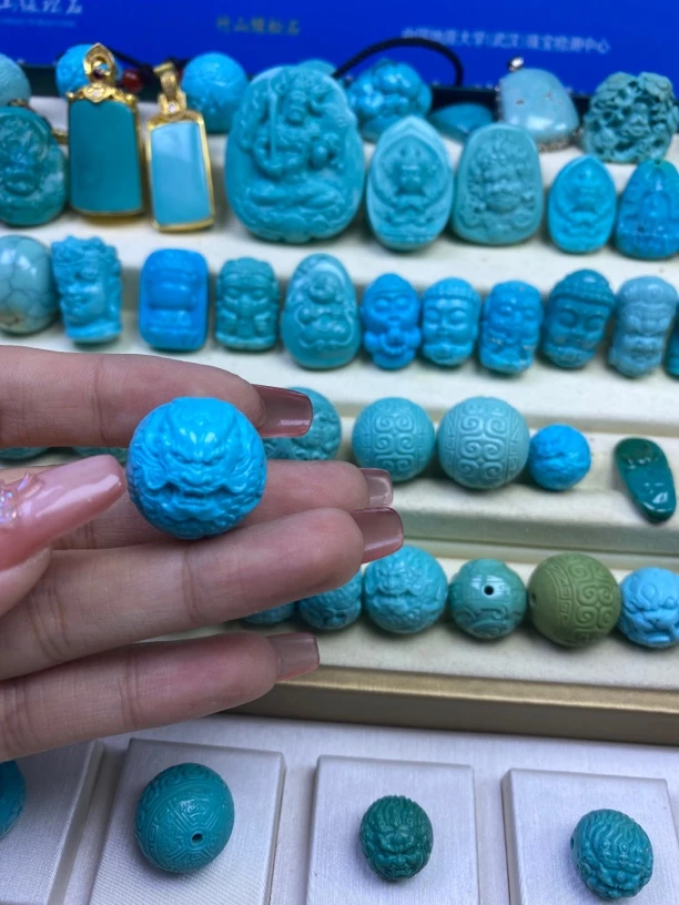 精品原矿绿松石饰品