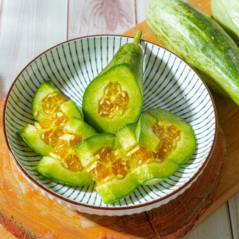 【咔萌兔】正宗潍坊羊角蜜甜瓜4.5斤装 产地新鲜种植松脆清甜多汁