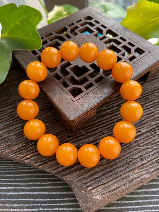 天然俄罗斯帝王黄石膏蜡手串