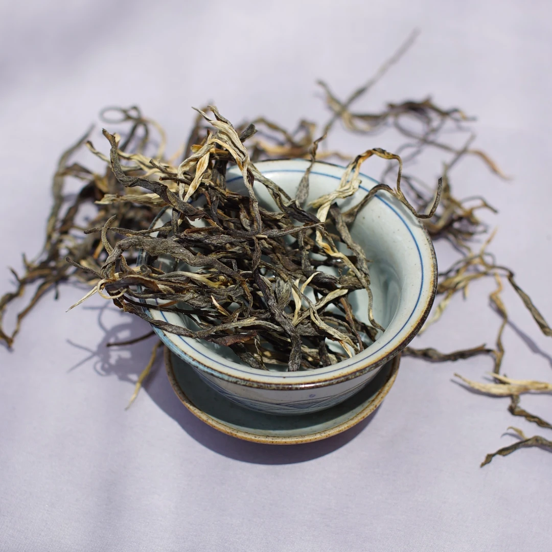 2013年易武麻黑一村古树纯料 花蜜香甜 散茶