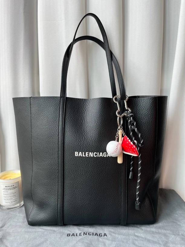 95新 Balenciaga/巴黎世家 黑色牛皮托特包妈咪包手提单肩包