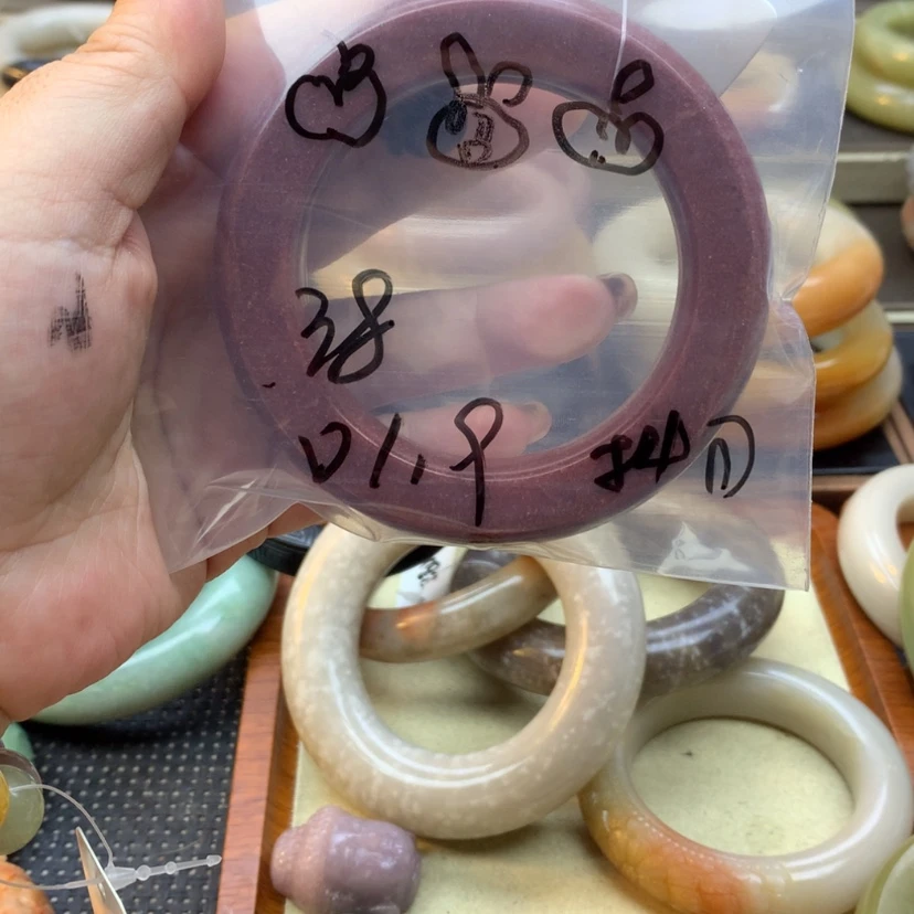【闪购商品】石英质玉q未镶嵌