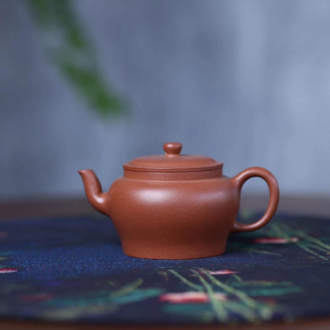 宜兴紫砂 工艺师全手工制作 文人红泥春晓壶 精致小容量内推球孔