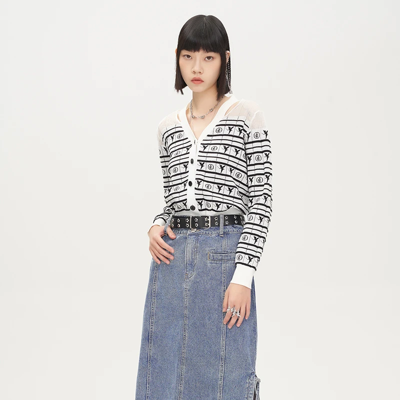 【芋总专属】jsister 春装新款 JS女装时尚花灰条纹别致针织衫