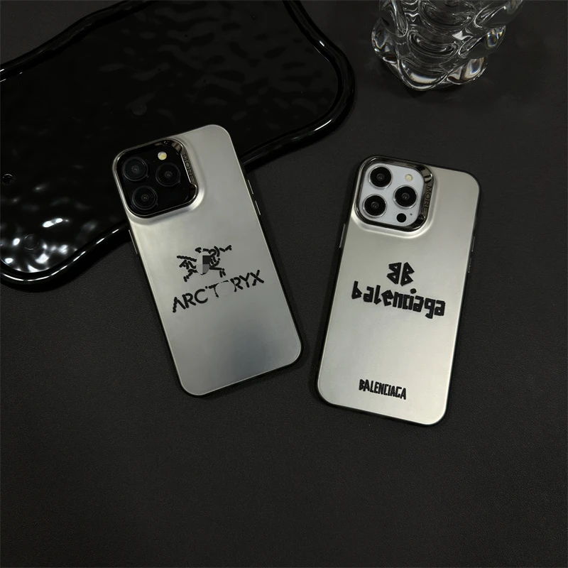 个性简约巴黎标签苹果手机壳适用iPhone15promax高级14潮牌13磨砂