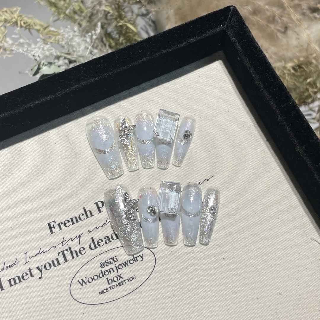 《小苍兰》晚晚纯手工穿戴甲