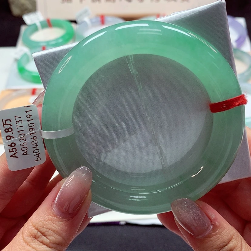 【闪购商品】翡翠手镯（圆镯）未镶嵌22（31号）
