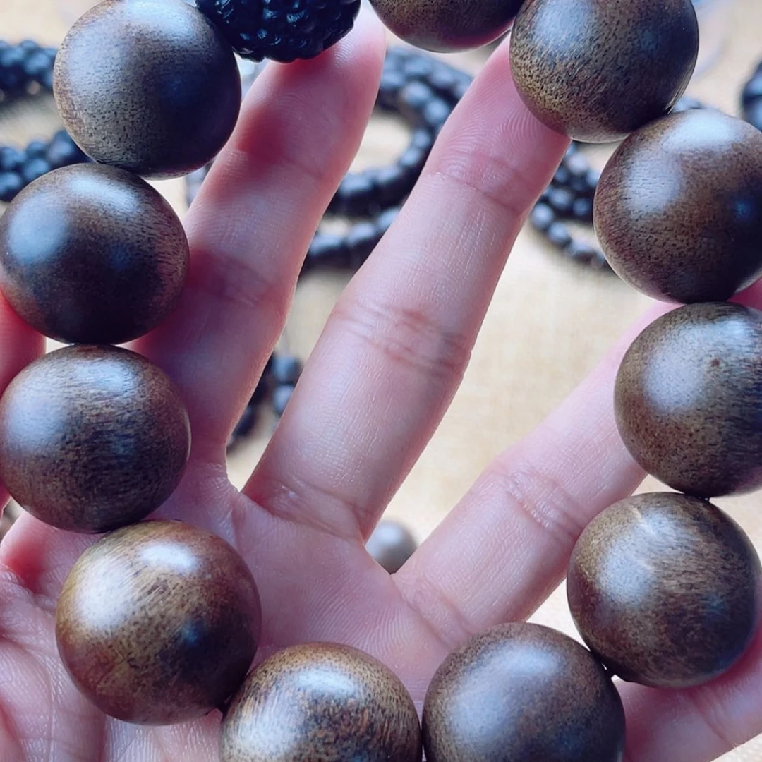 【闪购商品】沉香手串花*芽庄白棋