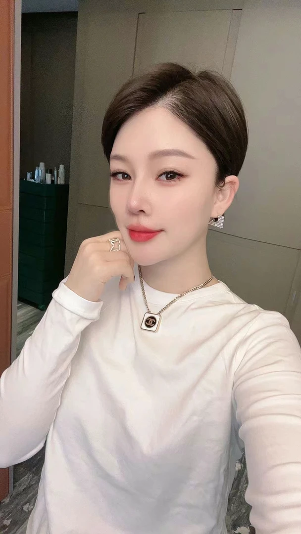 JING2024秋季新款07圆领长袖刺绣T恤女装宽松百搭休闲上衣打底