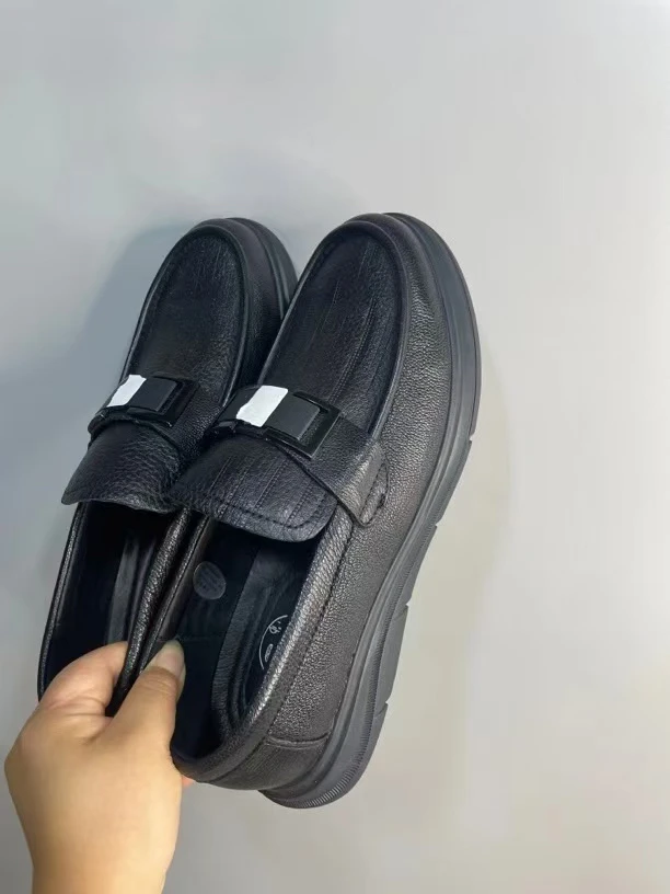 尚品新款男士休闲鞋5819