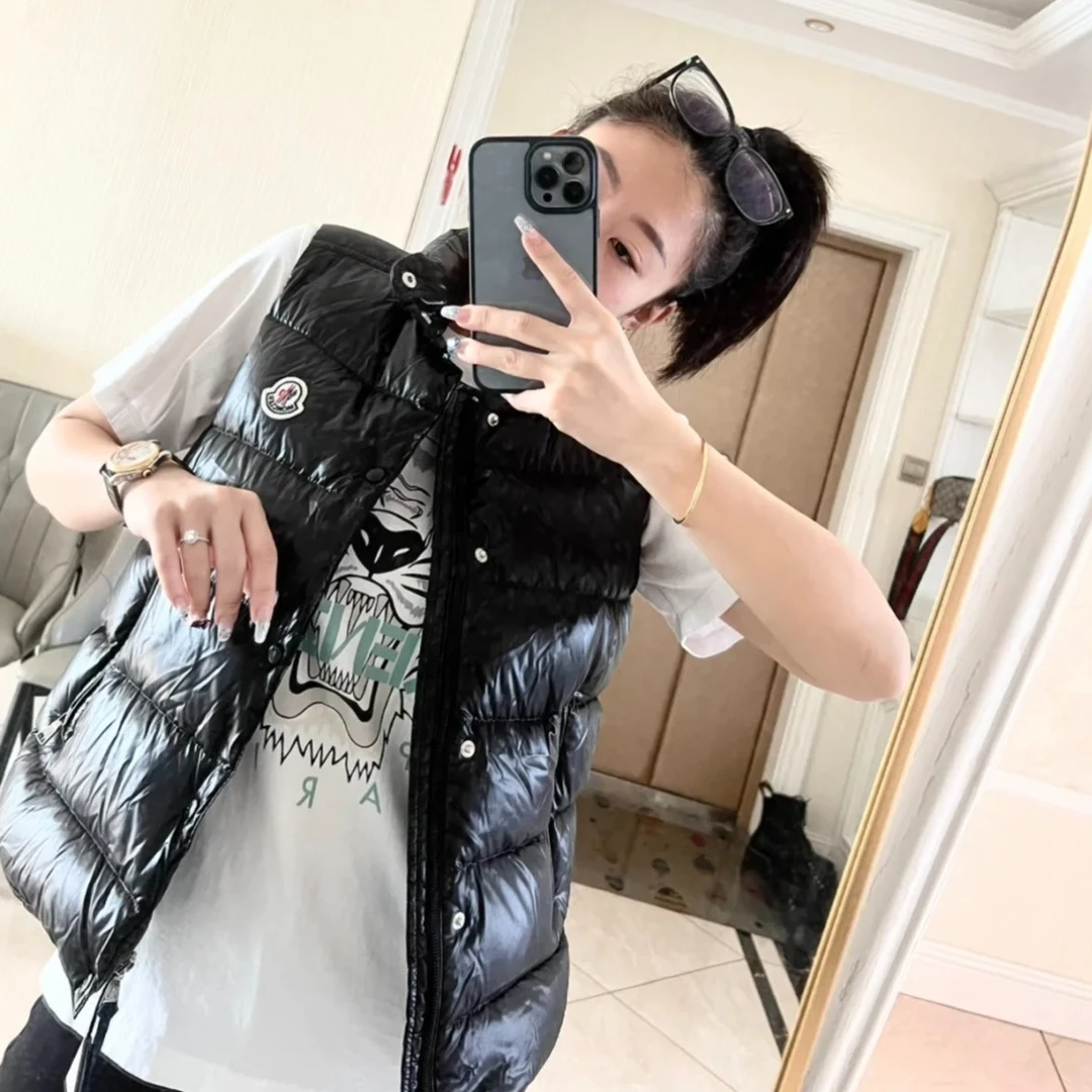 全新未使用 MONCLER Tib 黑色羽绒背心14y
