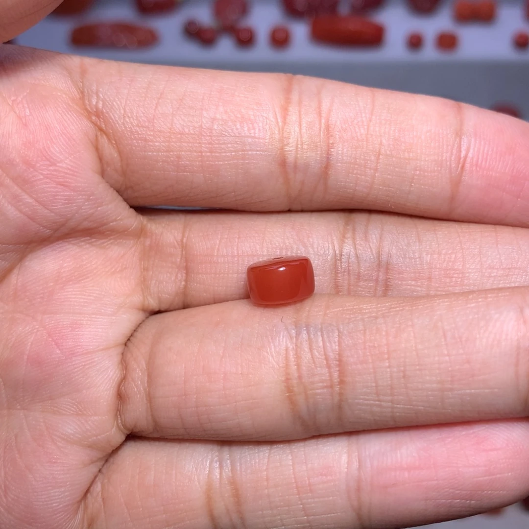 南红玛瑙玫红药片8×5未镶嵌