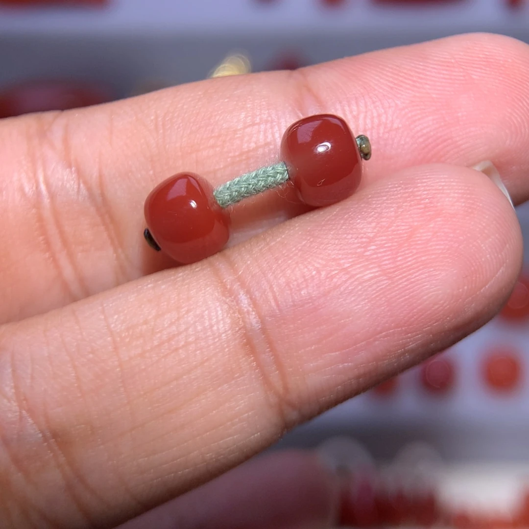 南红玛瑙老型7×6未镶嵌瓦西牛血