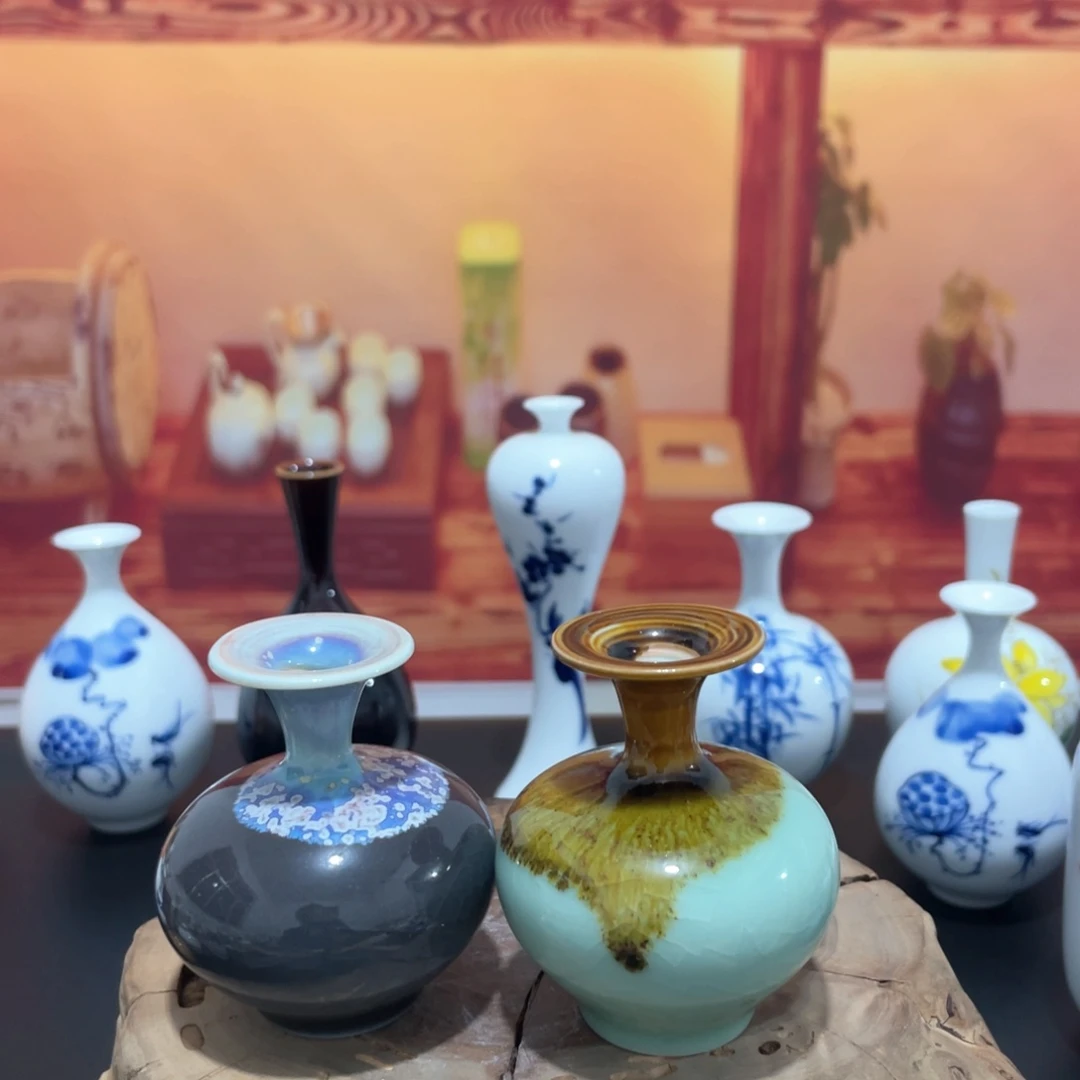 景德镇精美小花瓶