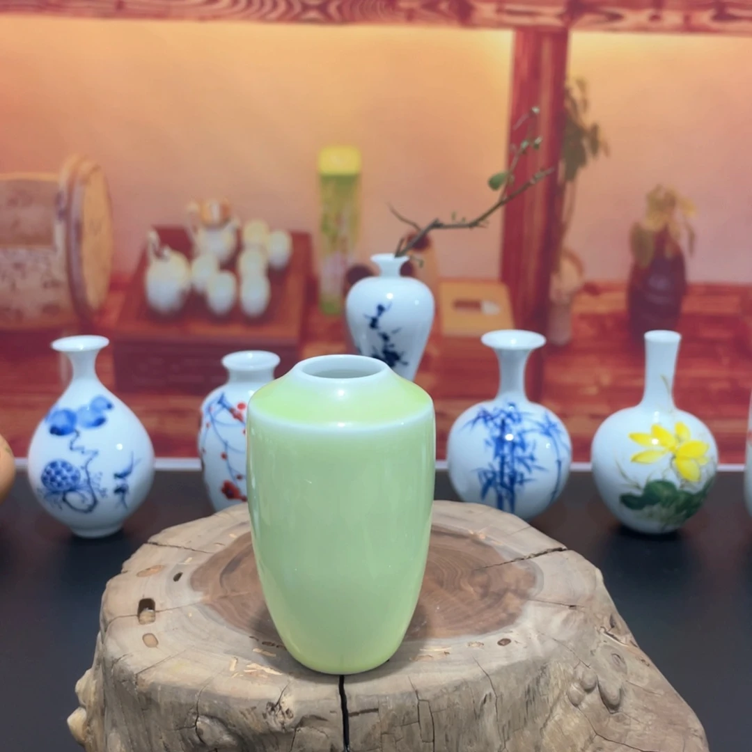 景德镇精美小花瓶