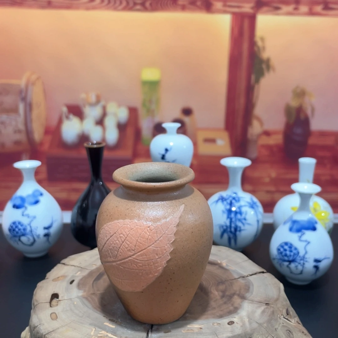 景德镇精美小花瓶