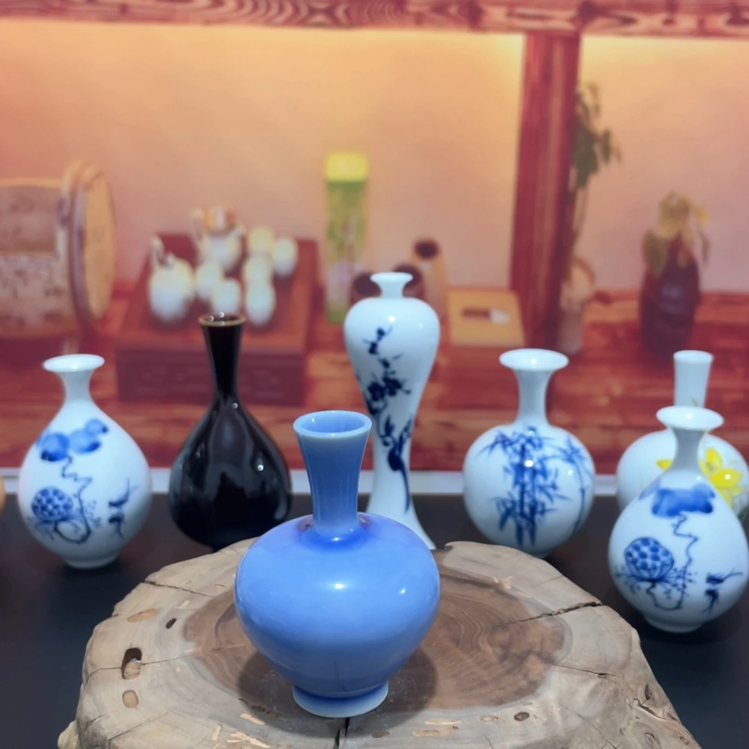景德镇精美小花瓶