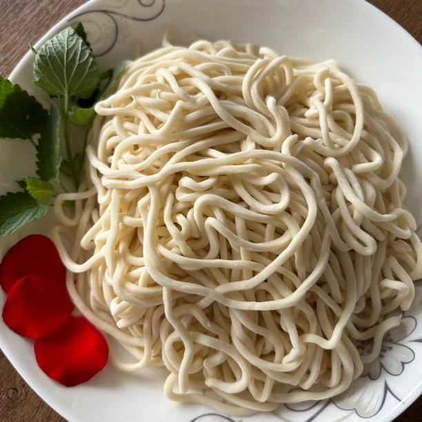 筋格剁椒面条Q弹麦香浓郁炸酱面重庆小面拌面鲜面条优选贵州