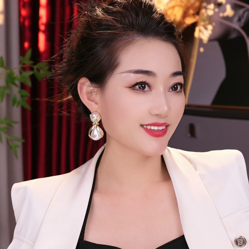 铜合金仿珍珠耳饰 925银针【优雅女神】爆款气质优雅百搭耳环E3027