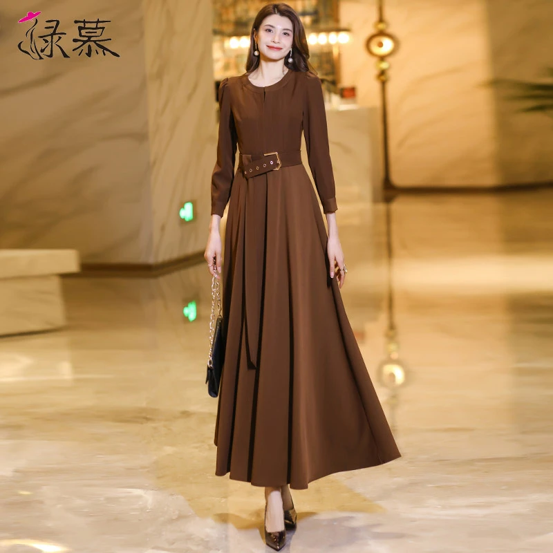 咖色长袖连衣裙女2025年春装新款遮肚子减龄气质显瘦高级感长裙