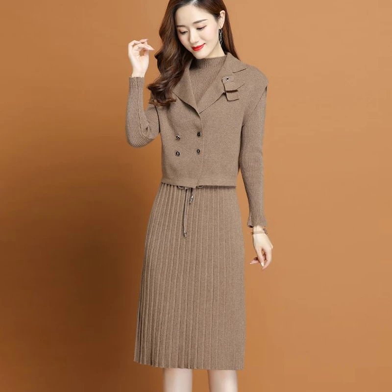 两件套针织衫毛衣女连衣裙2025秋冬新款高档妈妈时尚套装显瘦裙子
