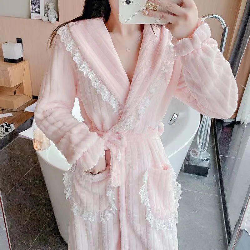 粉色长款睡袍女长袍浴袍睡衣保暖加绒加厚女士秋冬季冬天蕾丝花边