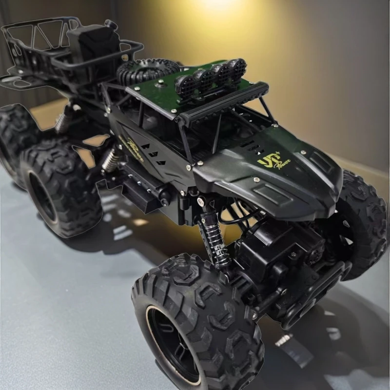 玩具遥控汽车越野车四驱充电动高速赛车六轮攀爬车儿童男孩玩具