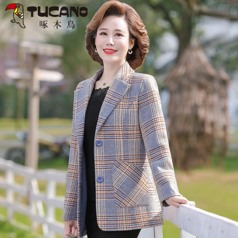 中年女士妈妈秋装外套女2023新款洋派中老年西装春秋短款格子上衣