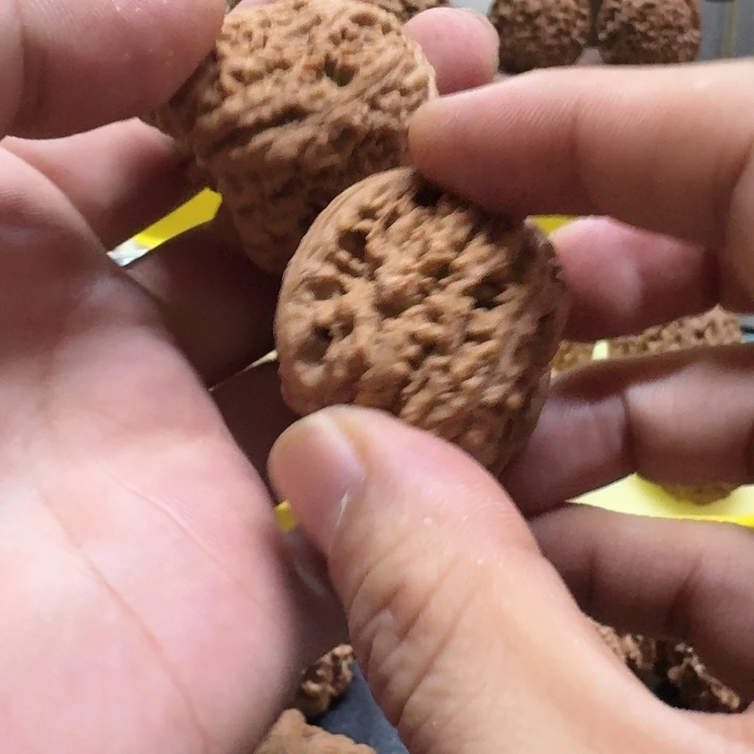 文玩核桃吊坠南疆石