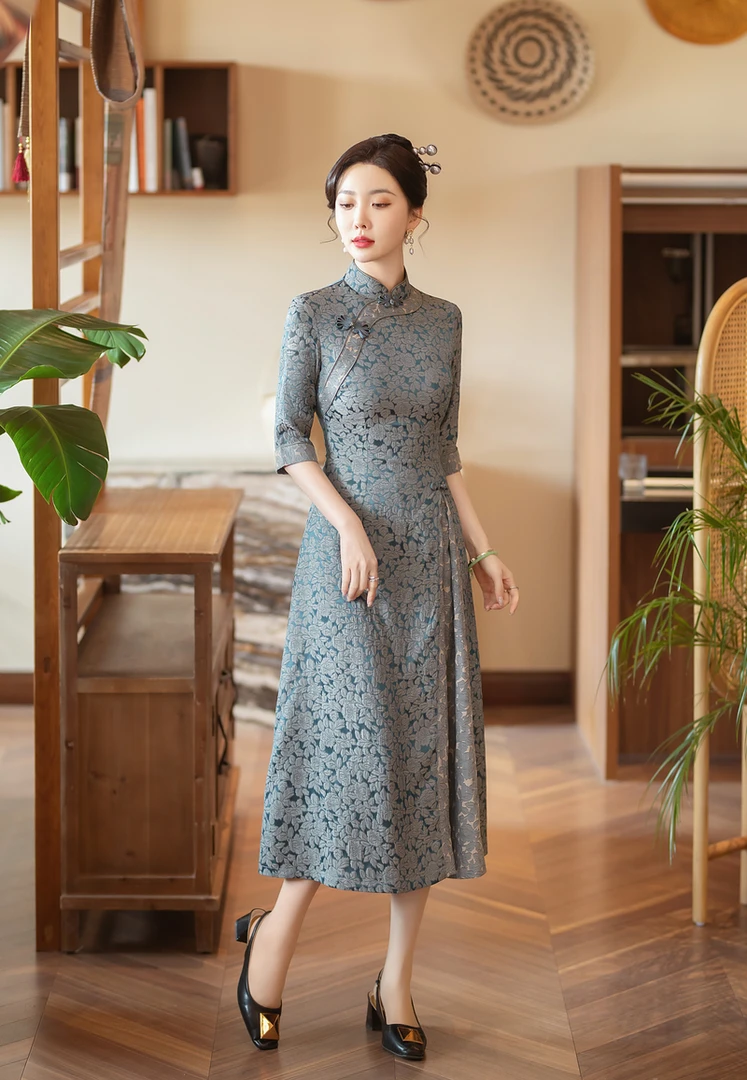 月霄 日常气质文艺花扣国风优雅长款改良旗袍