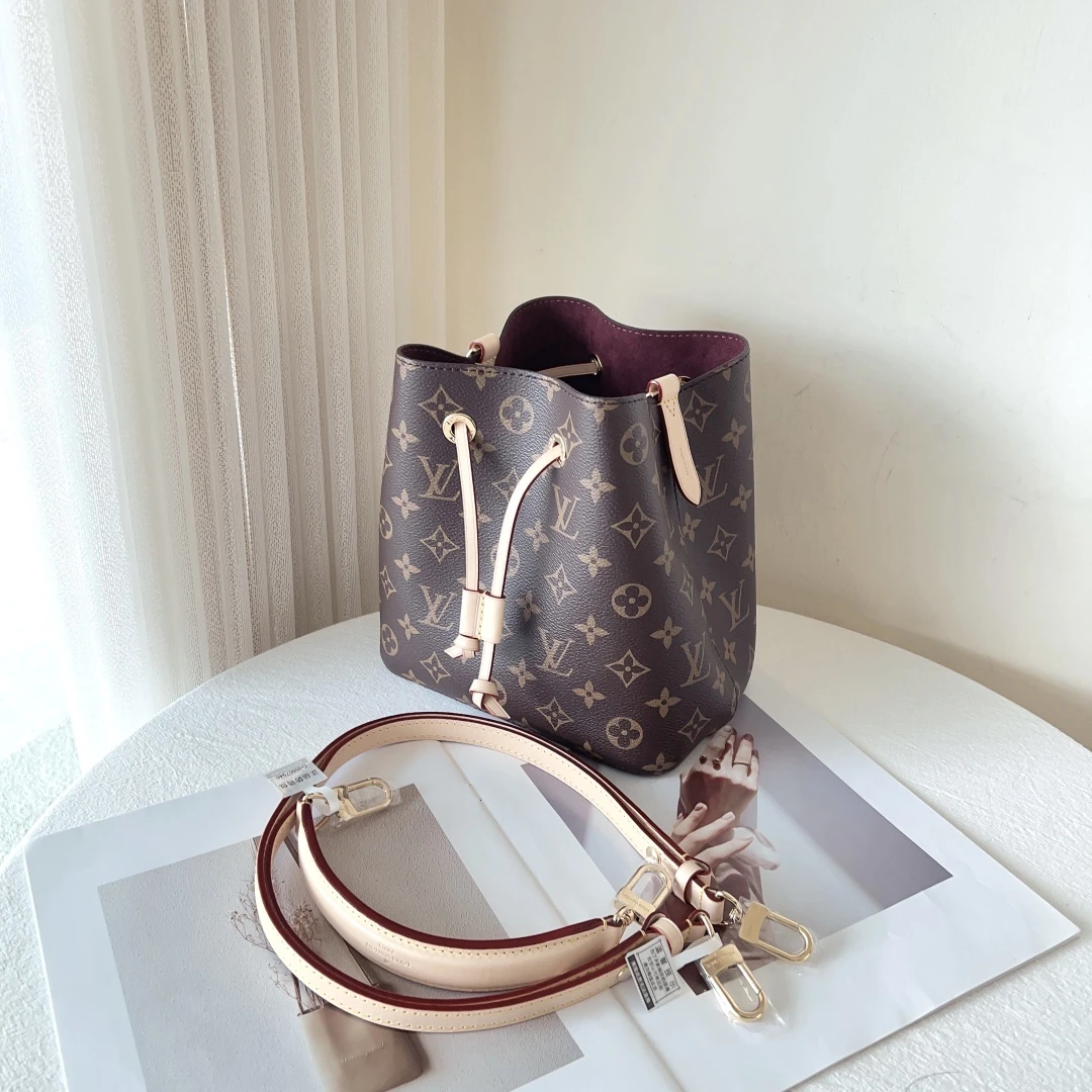 全新未使用 LouisVuitton/路易威登 新款小水桶bb/全新/甄选