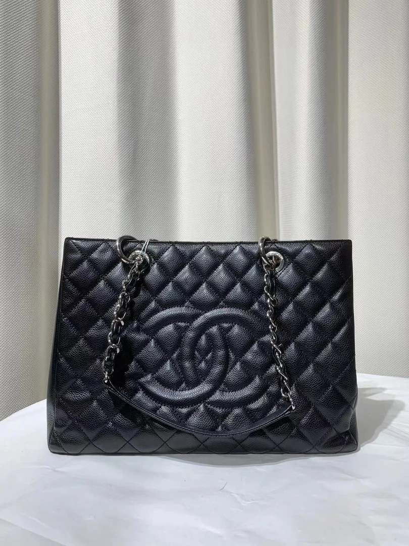 95新 Chanel/香奈儿 香奈儿gst中号黑银单肩包/98新/豆豆精选