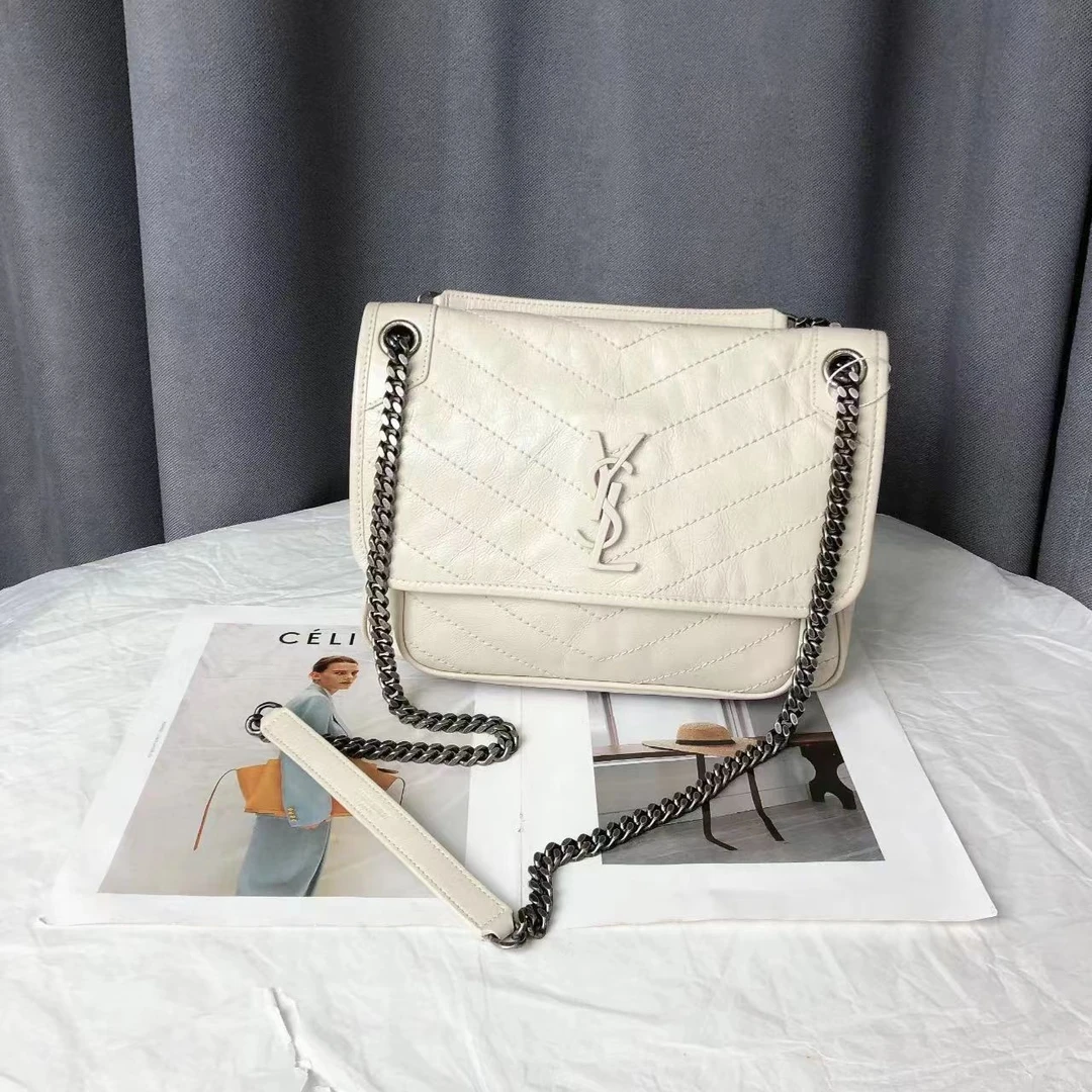 99新 YSL/圣罗兰 YSL niki白色中号D扣单肩斜挎包/无公价/甄选