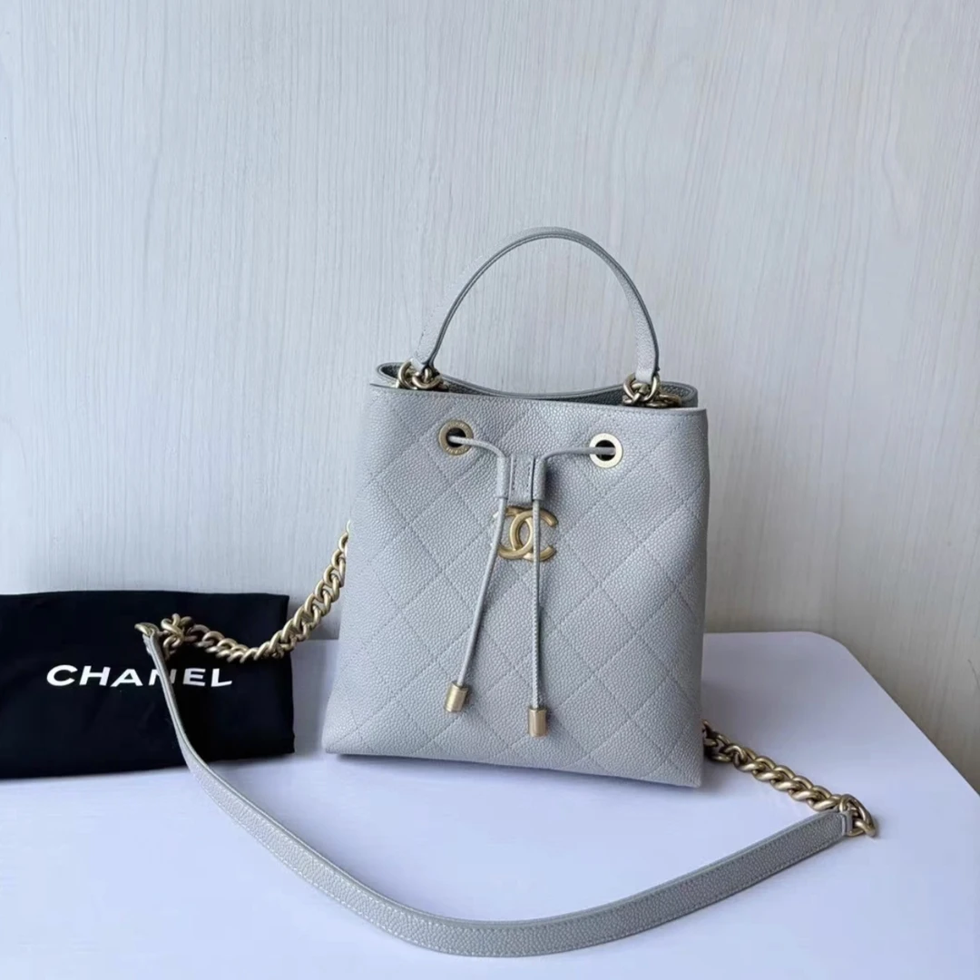 99新 Chanel/香奈儿 Chanel 灰色荔枝纹水桶包/无公价/甄选