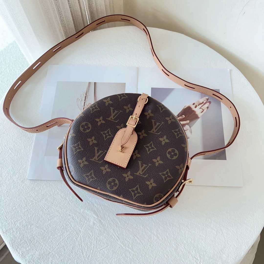 95新 LouisVuitton/路易威登 lv大软饼斜挎单肩包/无公价/甄选