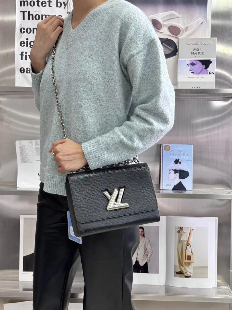 99新 LouisVuitton/路易威登 twist中号黑银单肩包/无公价/甄选