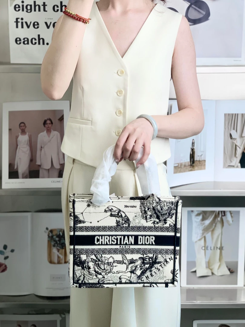 99新 DIOR/迪奥 迪奥 dior tote小号星座 黑白手提包/甄选