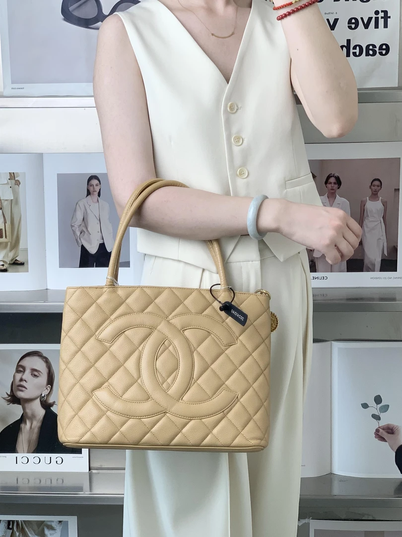 99新 Chanel/香奈儿 chanel希尔顿奶茶色荔枝纹包/无公价/甄选