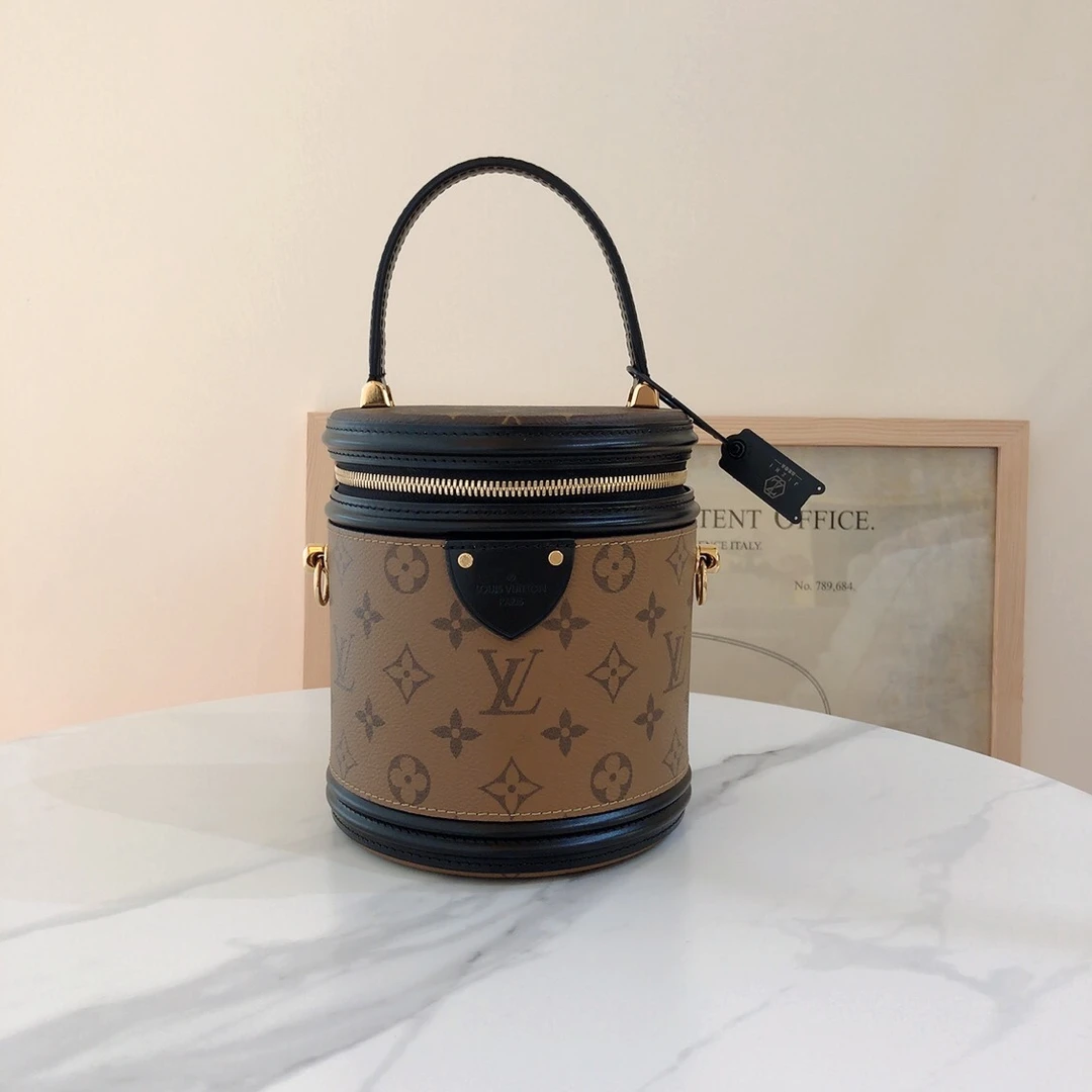 99新 LouisVuitton/路易威登 LV老花发财桶手拎包/公价22900/甄选