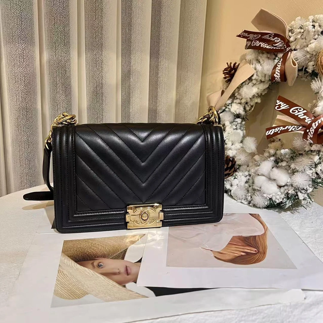 99新 Chanel/香奈儿 leboy中号黑金V纹单肩包/公价55100/甄选